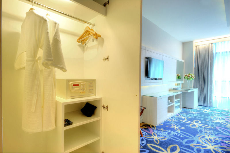 One One Bangkok Otel Dış mekan fotoğraf
