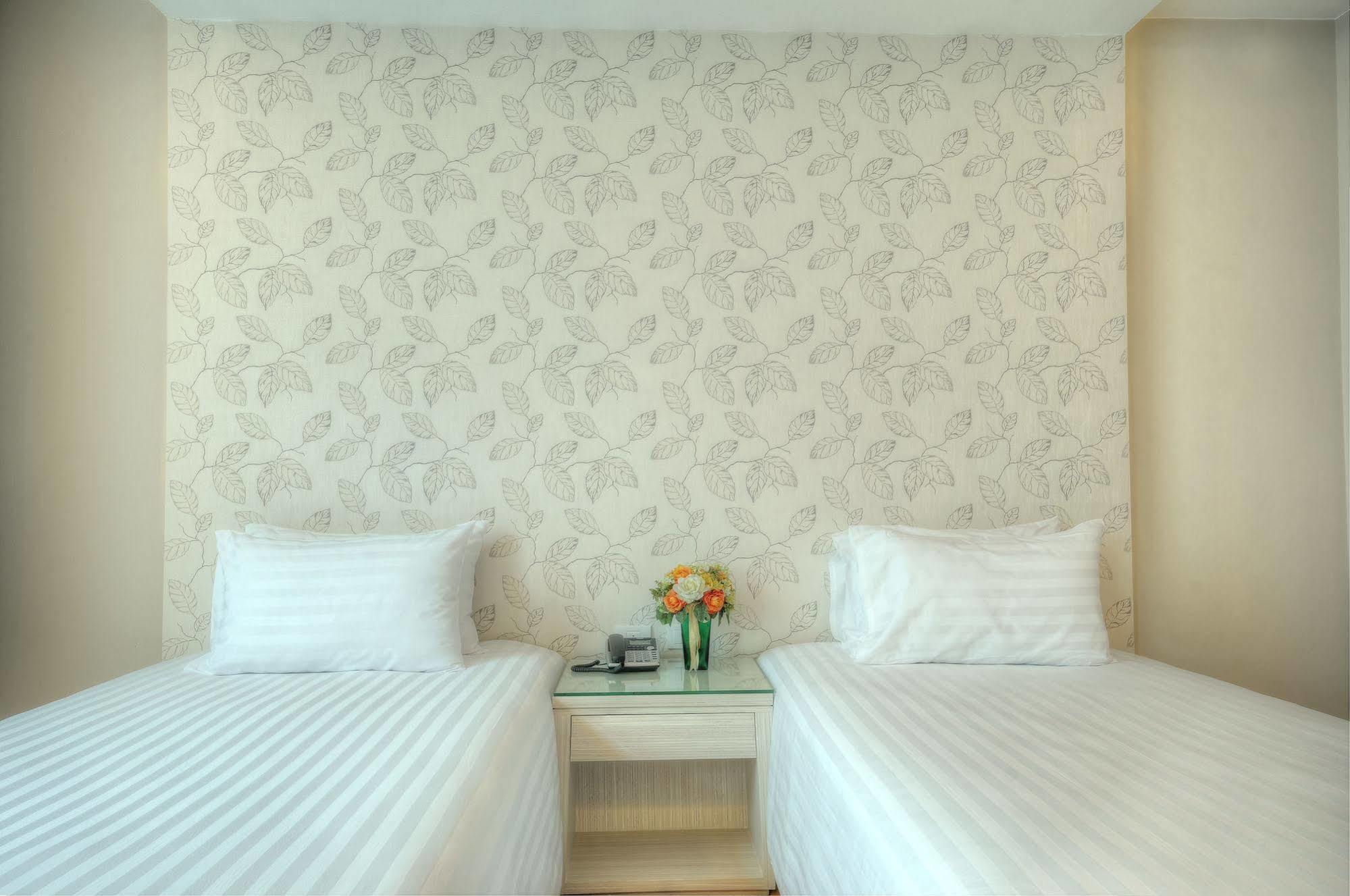 One One Bangkok Otel Dış mekan fotoğraf