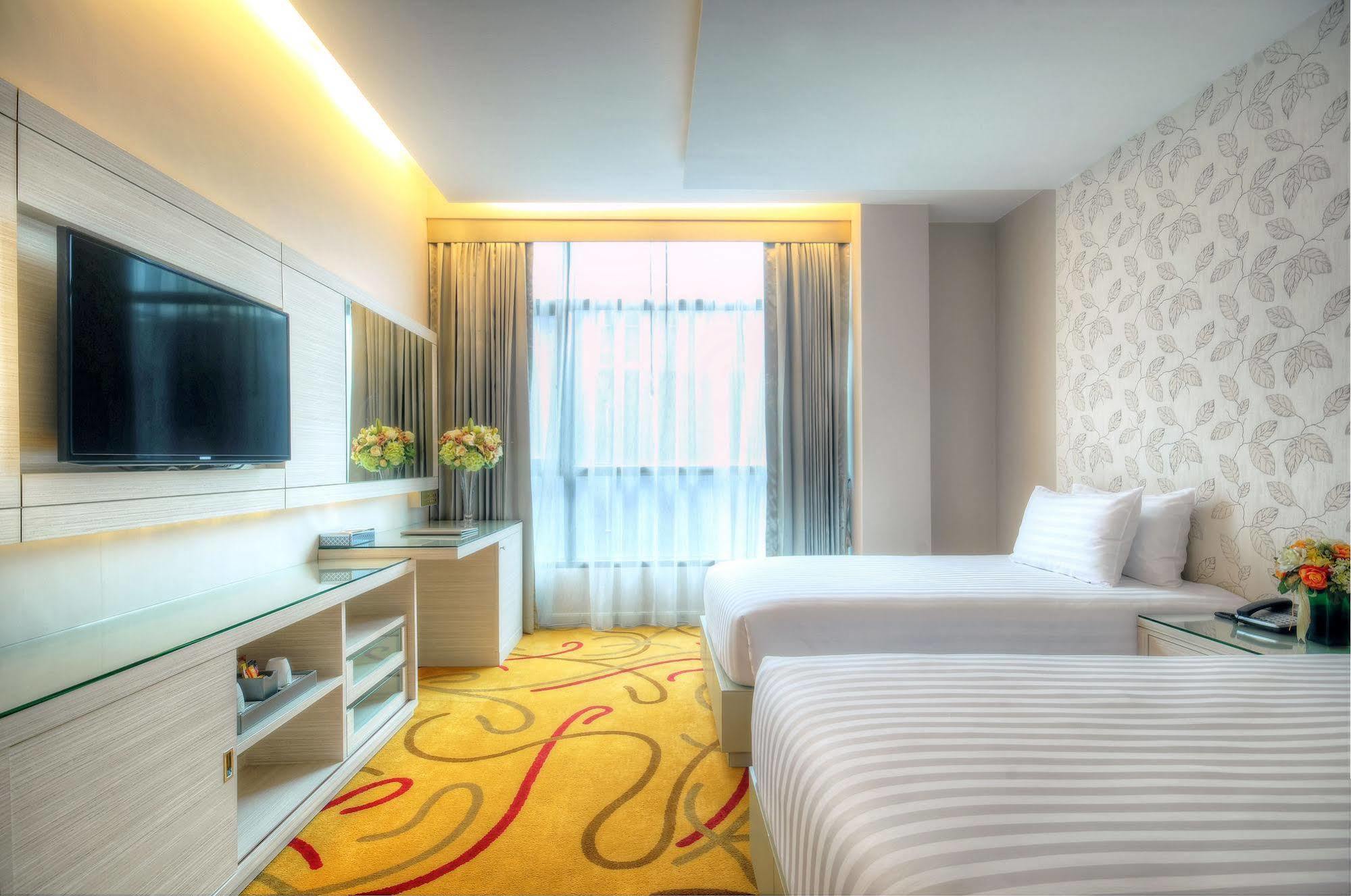 One One Bangkok Otel Dış mekan fotoğraf